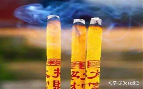 三炷香|烧香时为何只烧三炷？叩拜手势有何讲究